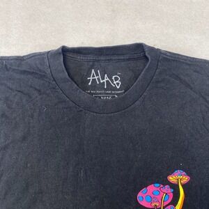 ALAB Mushroom Wizard Graphic Tee Thrifted Vintage Style Size L